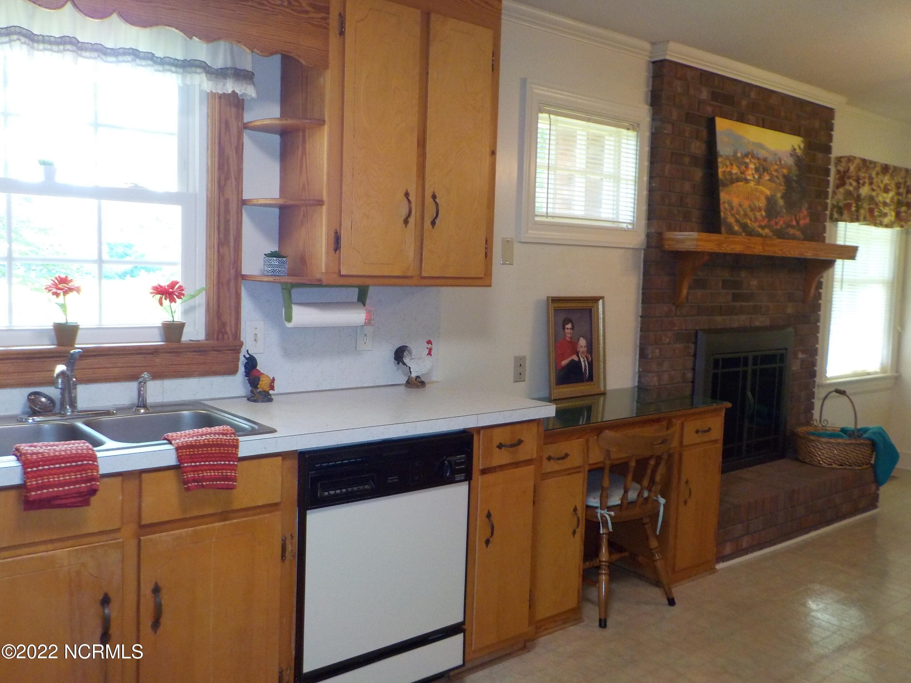 10856 Straight Gate Road Whitakers, NC 27891 - Photo 13 of 41 DSCN3865