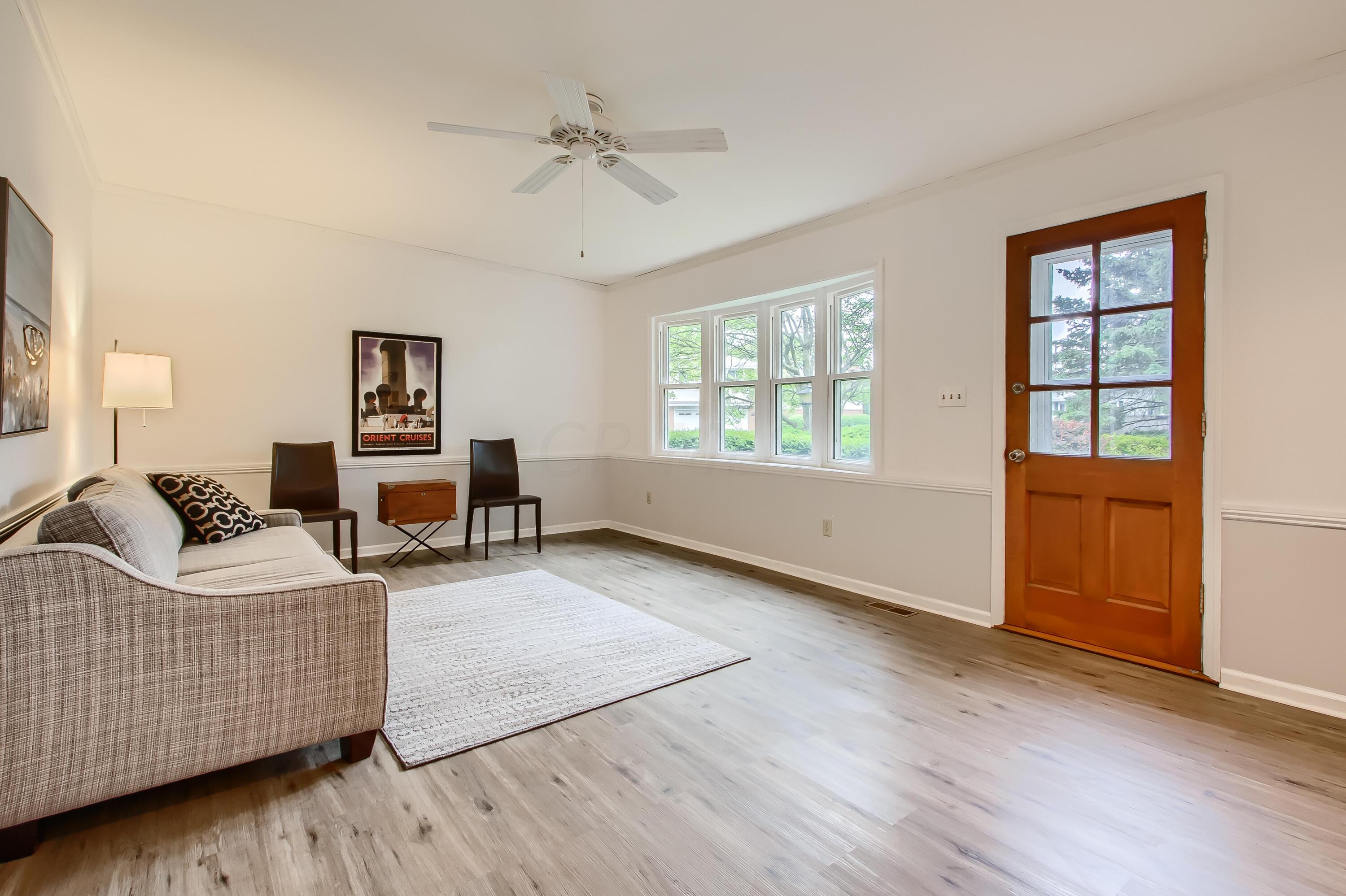 1781 Fishinger Road Columbus, OH 43221 - Photo 7 of 29 17 Family Room