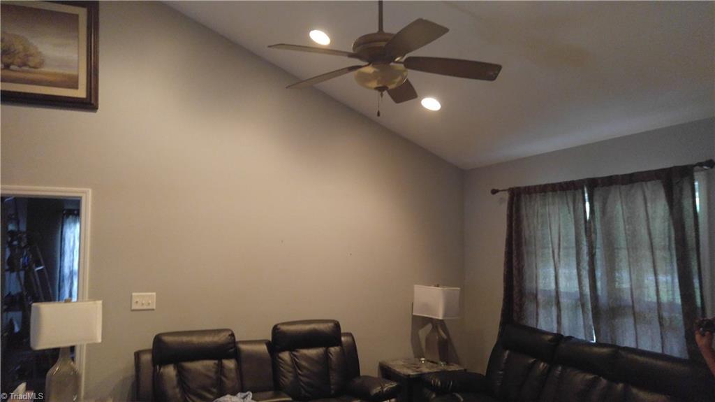 2209 Rowe Road Lexington, NC 27295 - Photo 10 of 14 Gallery Image 10