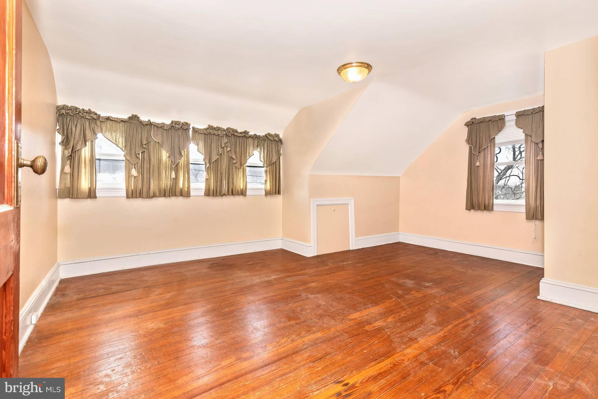12272 Pleasant Valley Road Smithsburg, MD 21783 - Photo 18 of 24 Bedroom (Master)