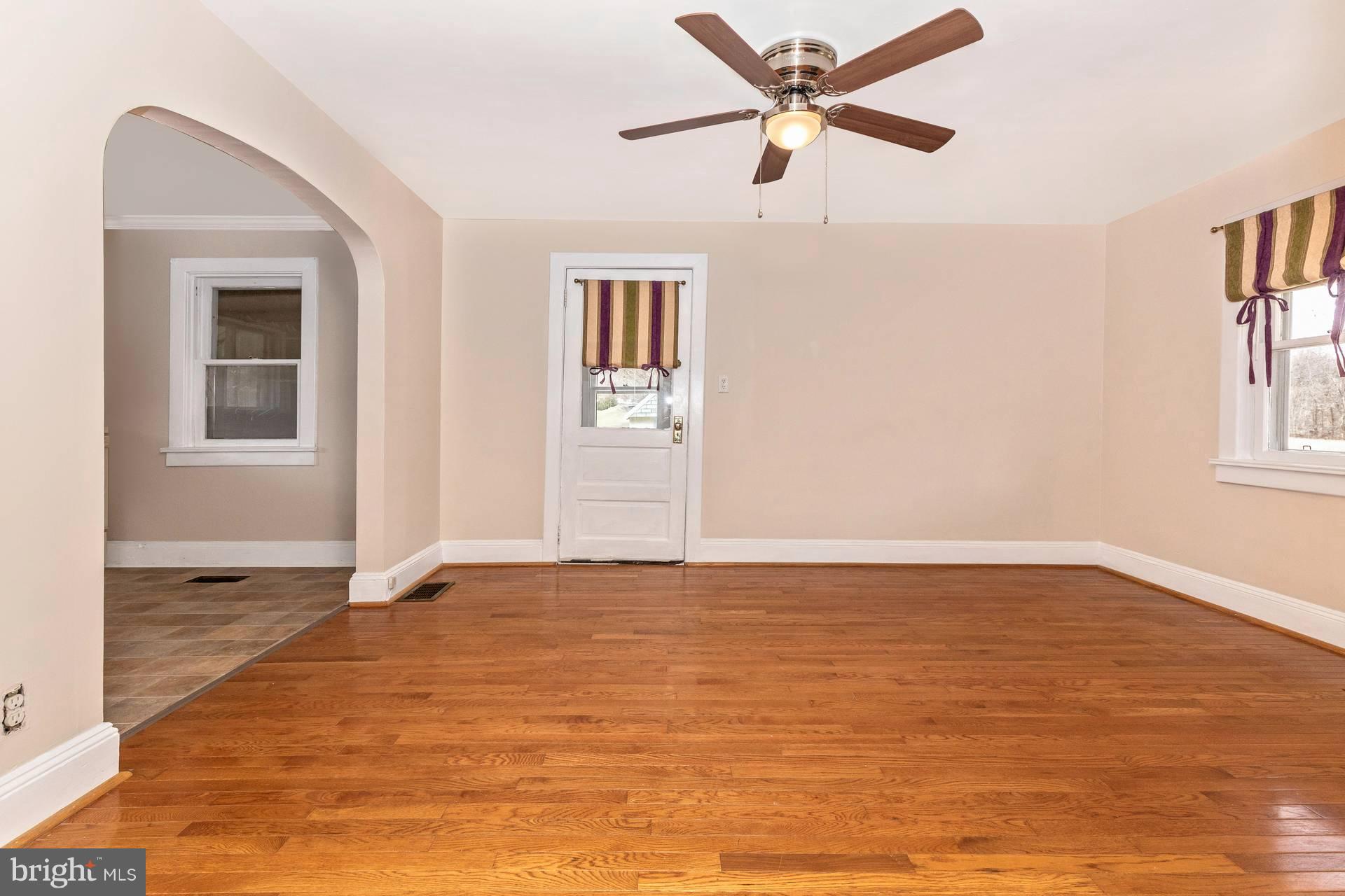 12272 Pleasant Valley Road Smithsburg, MD 21783 - Photo 6 of 24 Dining Room