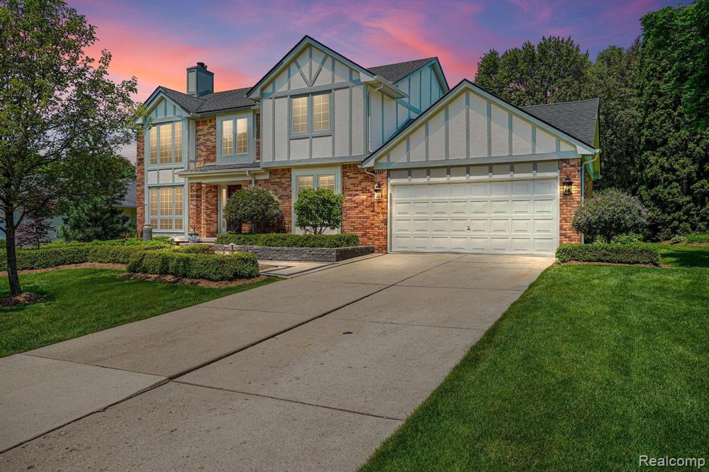 1026 Springwood Lane Rochester Hills, MI 48309 - Photo 1 of 33