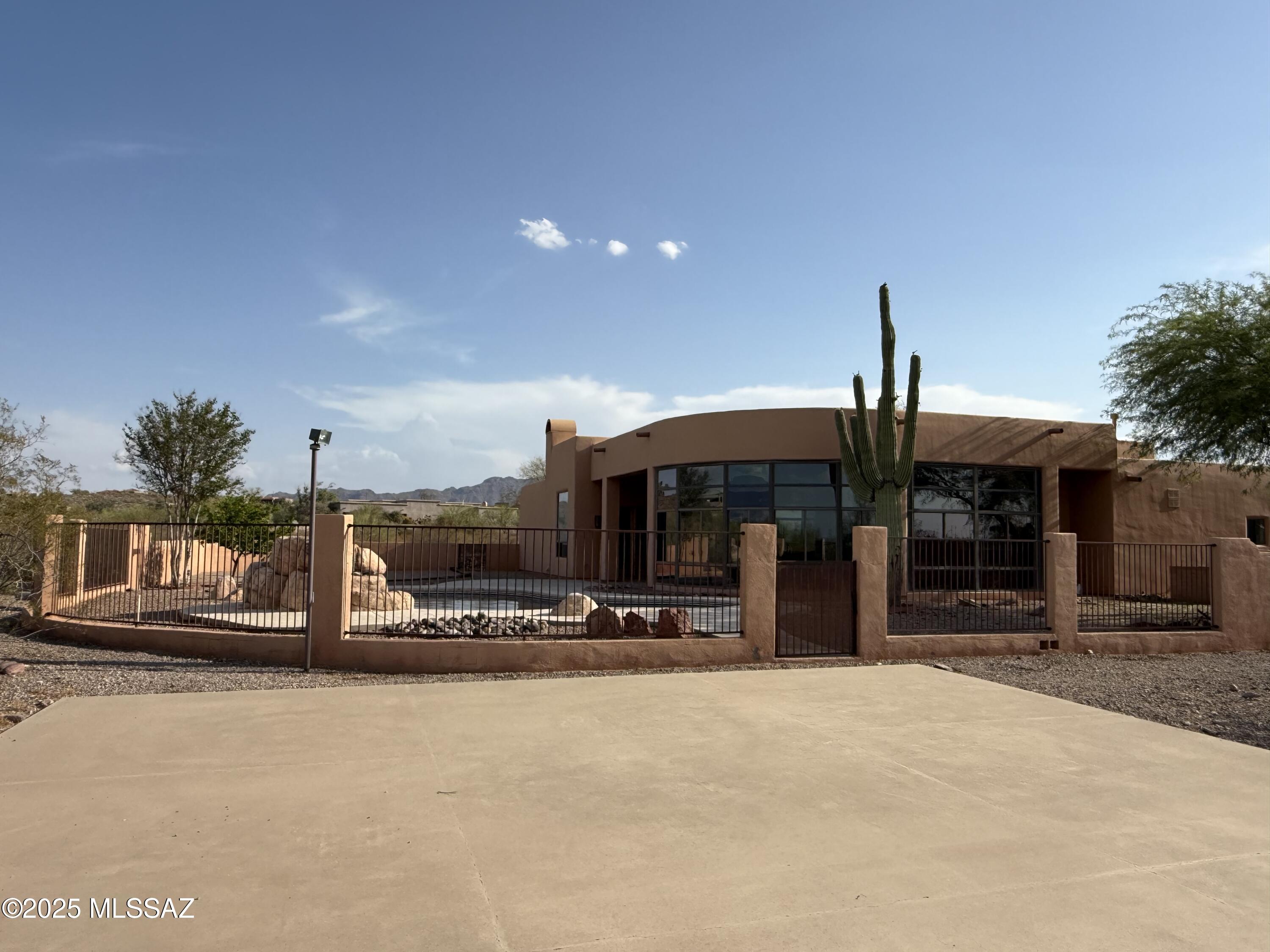 6200 North Abington Road Tucson, AZ 85743 - Photo 31 of 40 backyard