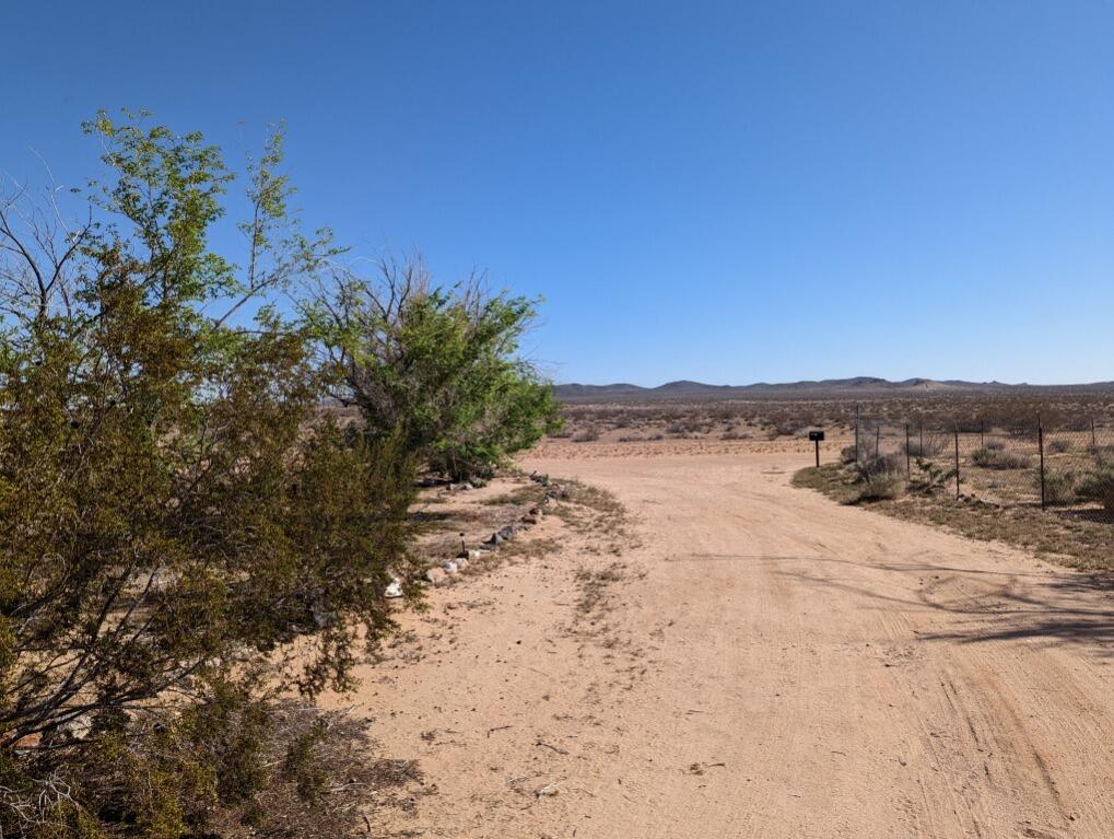 17881 Link Road Helendale, CA 92342 - Photo 2 of 3 image000002