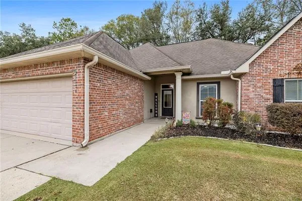 $2,000 | 21176 Brighton Cove Drive, Ponchatoula, LA 70454