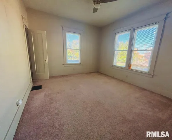 $110,000 | 310 West Walnut Street, Carbondale, IL 62901