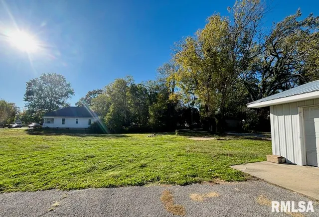 $110,000 | 310 West Walnut Street, Carbondale, IL 62901