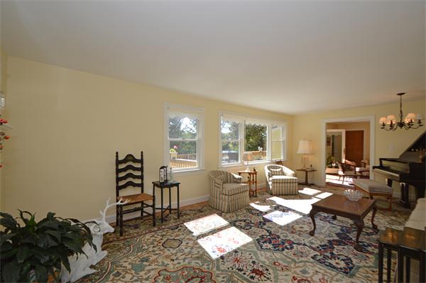 127 Oliver Road Belmont, MA 02478 - Photo 5 of 15 Gallery Image 5