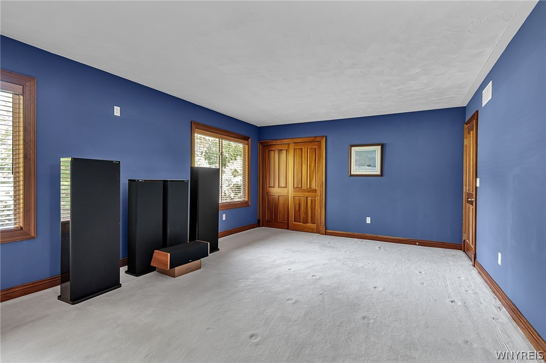7932 Quaker Road Orchard Park, NY 14127 - Photo 23 of 49