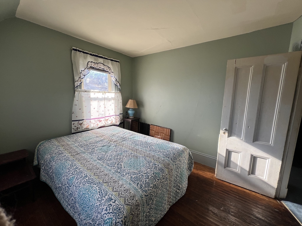 22 Main Street Hull, MA 02045 - Photo 7 of 19 Gallery Image 7