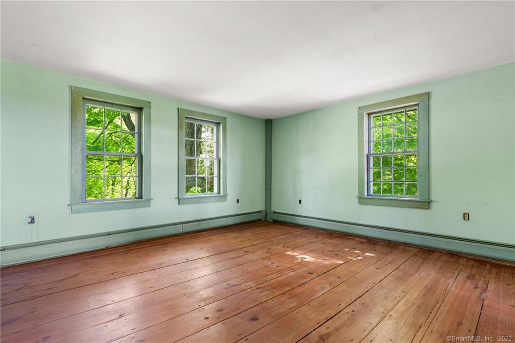 21 Legeyt Road Barkhamsted, CT 06063 - Photo 27 of 37 Bedroom #3 upstairs