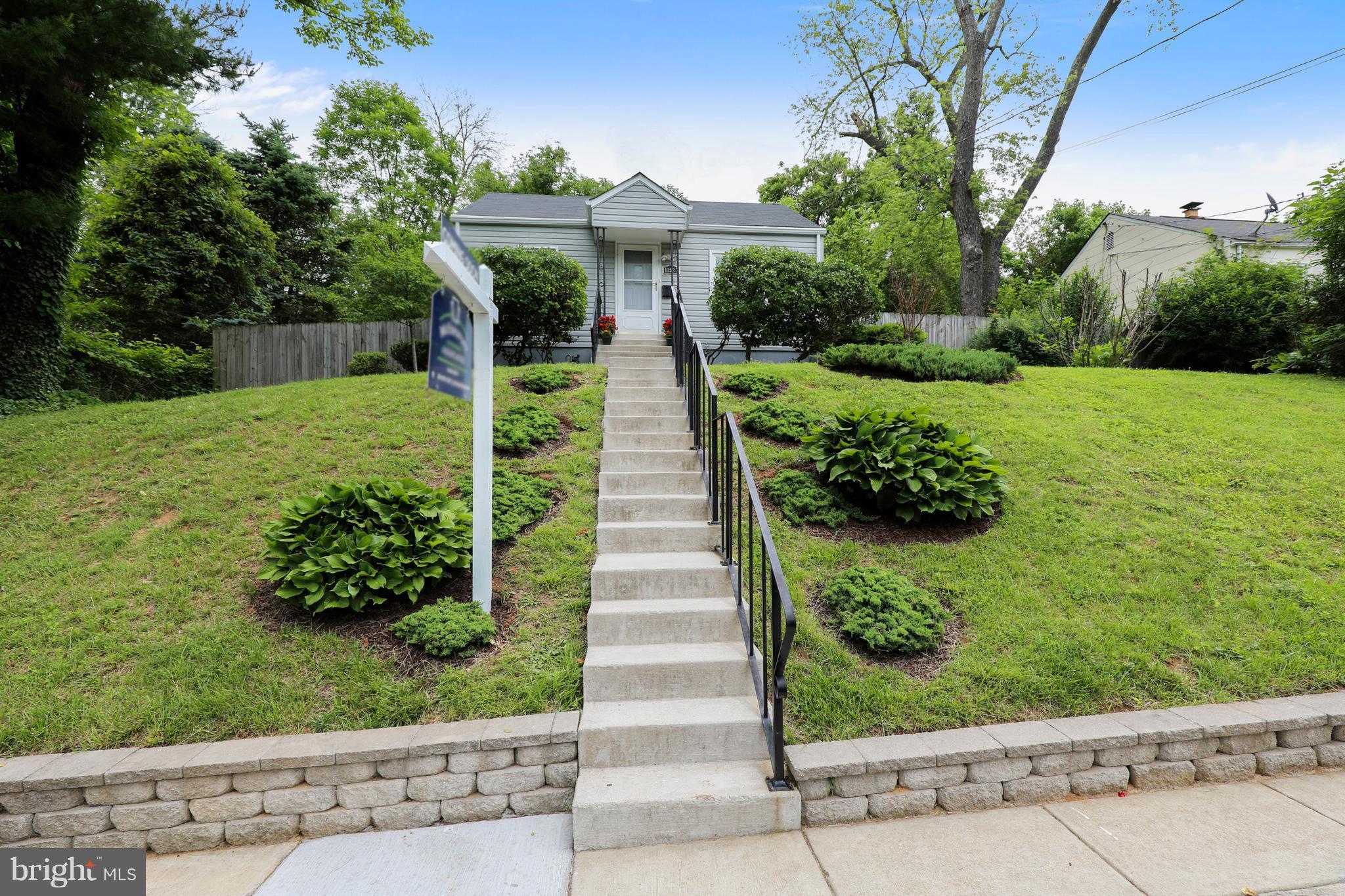11523 Goodloe Road Silver Spring, MD 20906 - Photo 2 of 26 Walkway