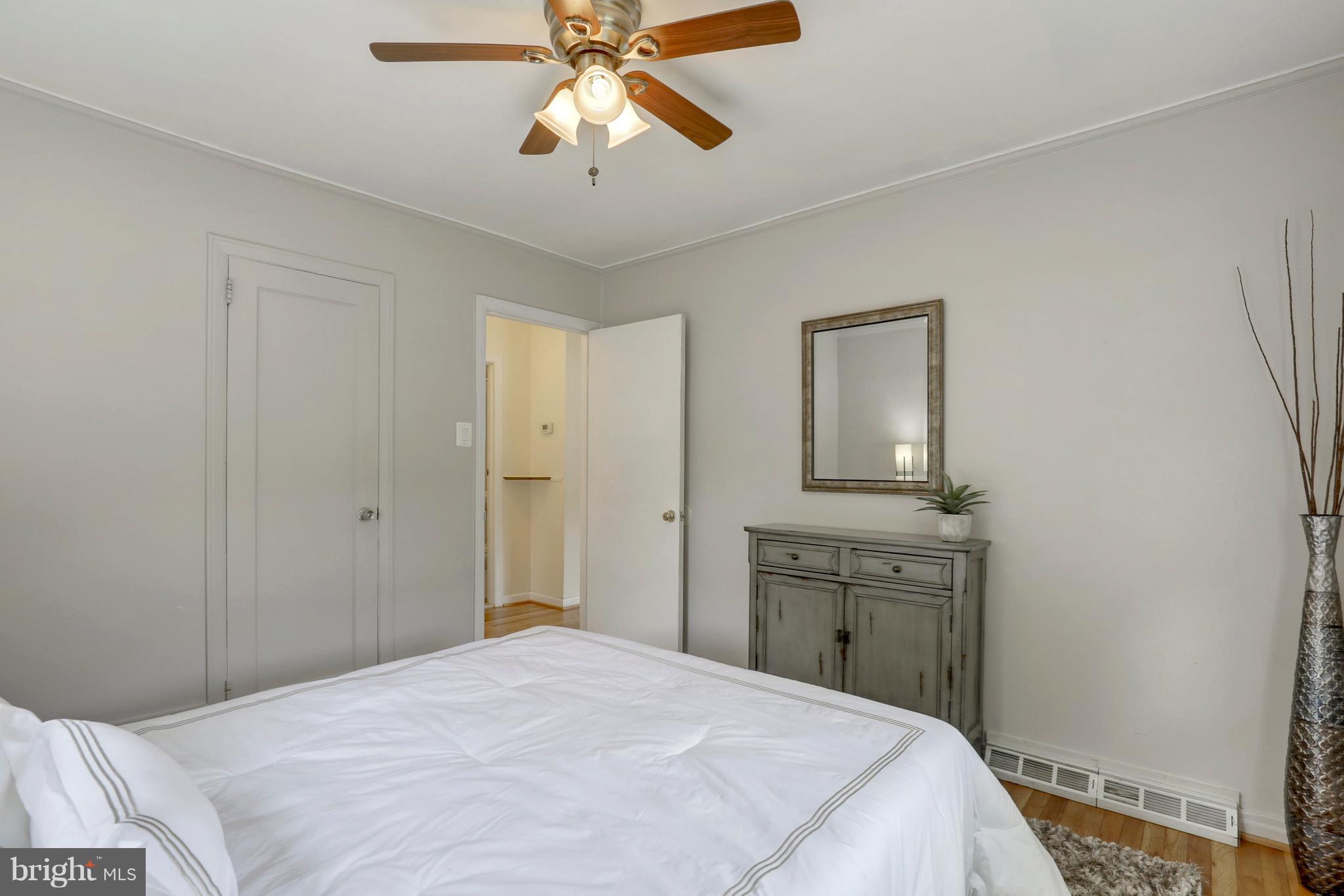 11523 Goodloe Road Silver Spring, MD 20906 - Photo 9 of 26 Bedroom (Master)