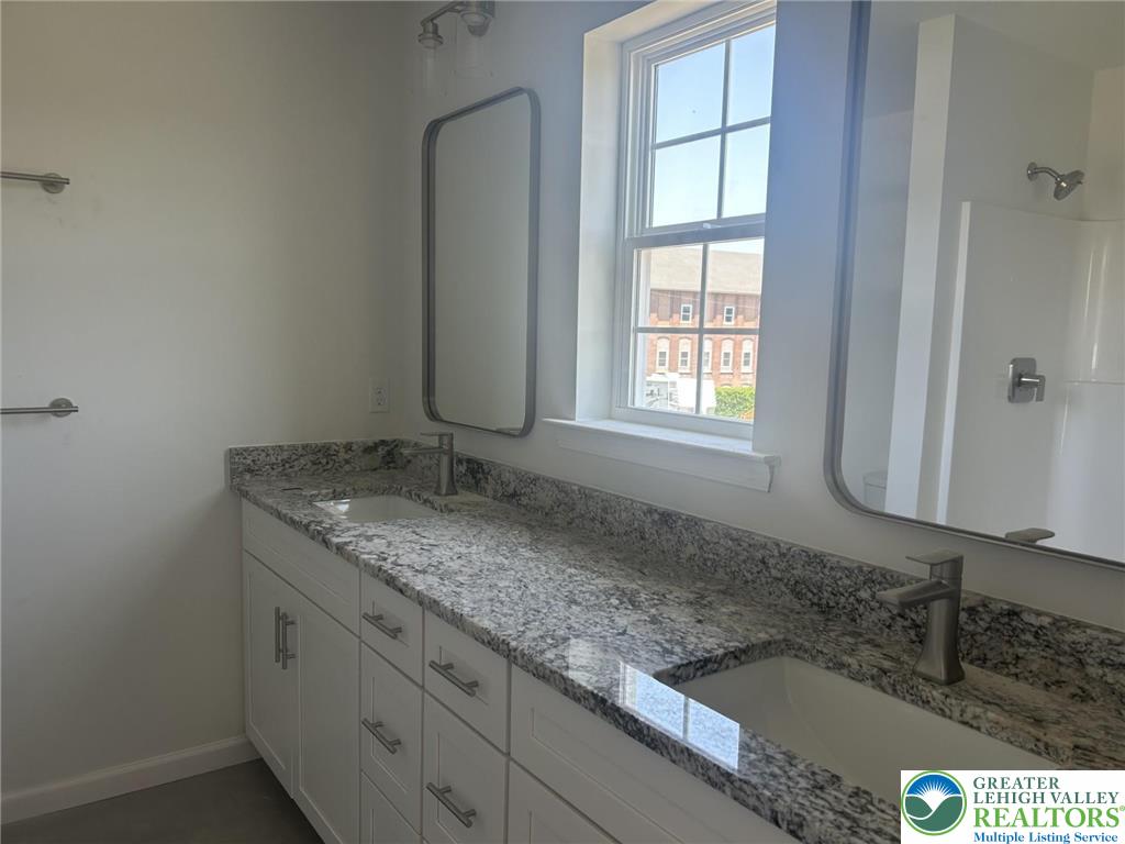 265 South Walnut Street Slatington, PA 18080 - Photo 4 of 7 Gallery Image 4