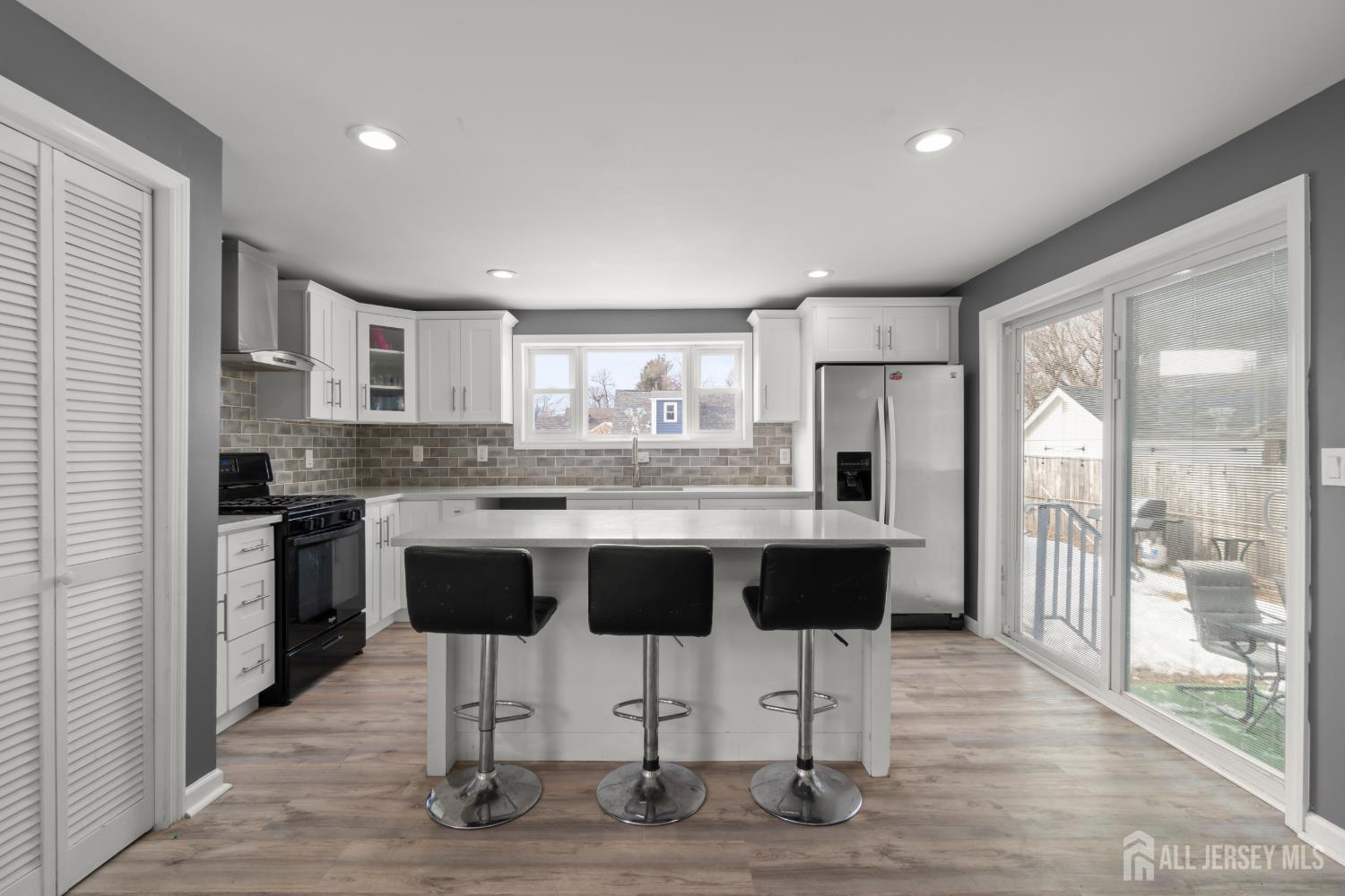 429 1st Street Middlesex, NJ 08846 - Photo 8 of 29