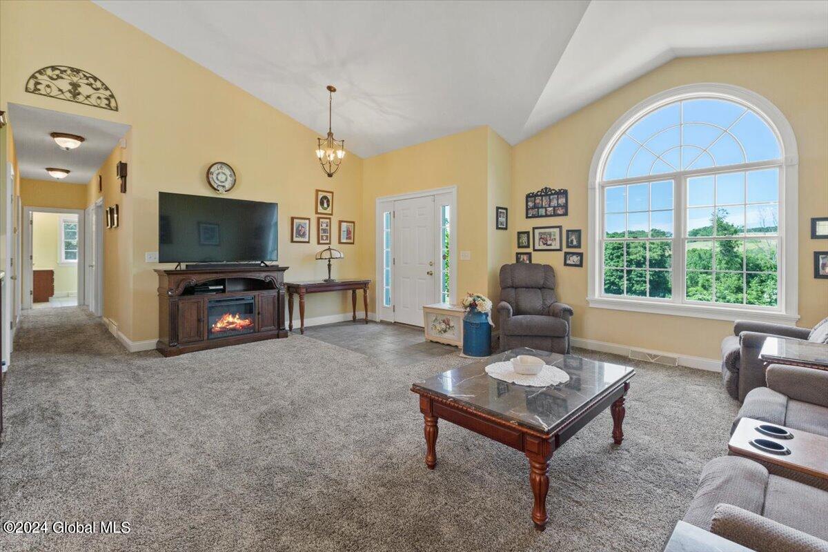 44 Fogarty Road Troy, NY 12182 - Photo 3 of 35 24-MW2_4273
