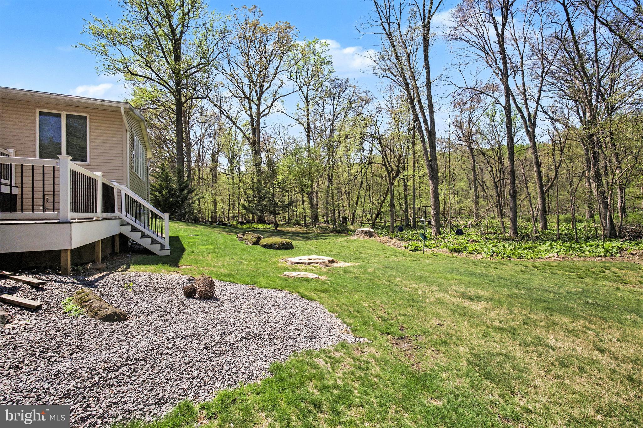 220 Maple Avenue Manheim, PA 17545 - Photo 13 of 30