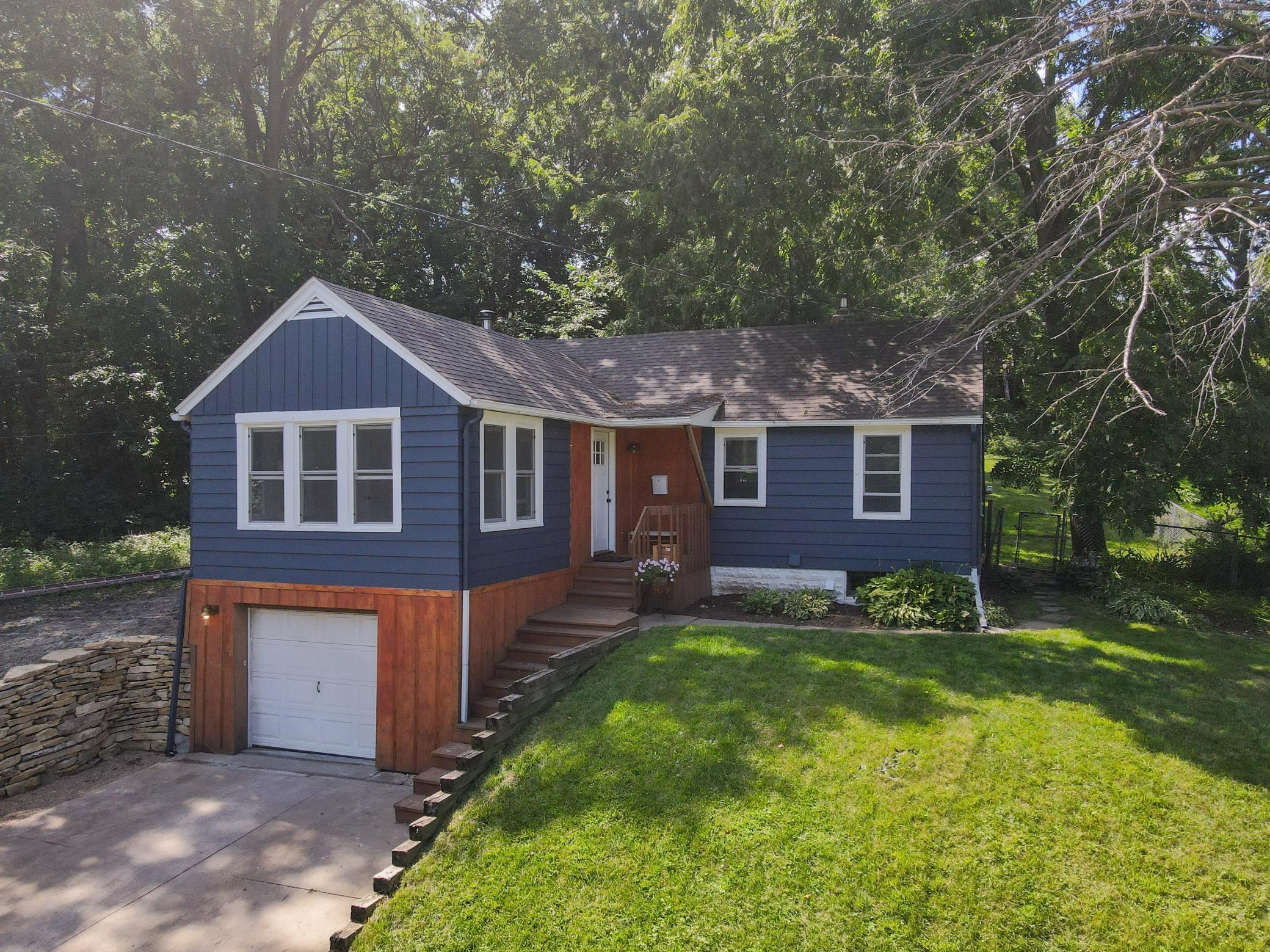 429 20th Avenue Southwest Rochester, MN 55902 - Photo 1 of 1 Gallery Image 1