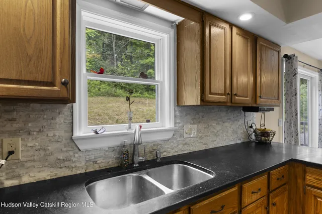 $575,000 | 745 Floyd Ackert Road, New Paltz, NY 12561