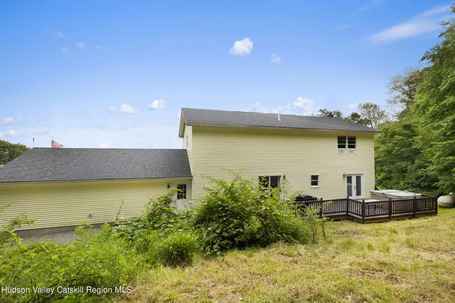 $575,000 | 745 Floyd Ackert Road, New Paltz, NY 12561