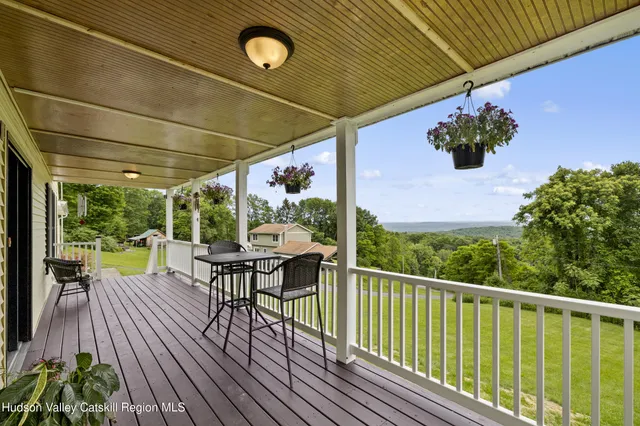 $575,000 | 745 Floyd Ackert Road, New Paltz, NY 12561