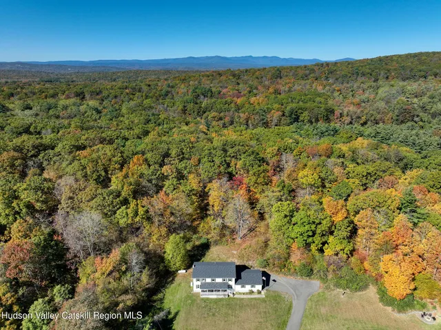 $575,000 | 745 Floyd Ackert Road, New Paltz, NY 12561