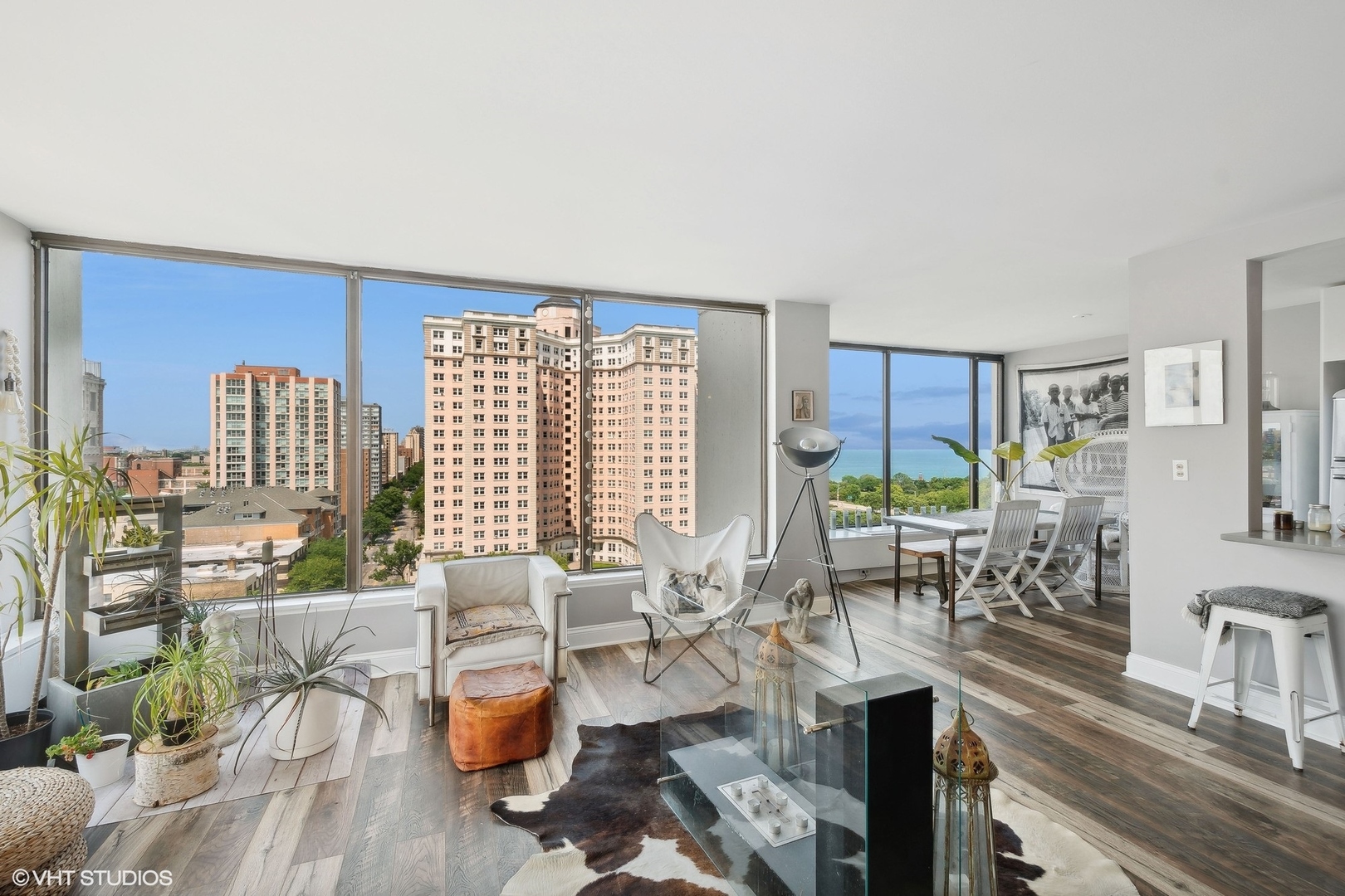 5455 North Sheridan Road, Unit 1415 Chicago, IL 60640 - Photo 3 of 21 Gallery Image 3