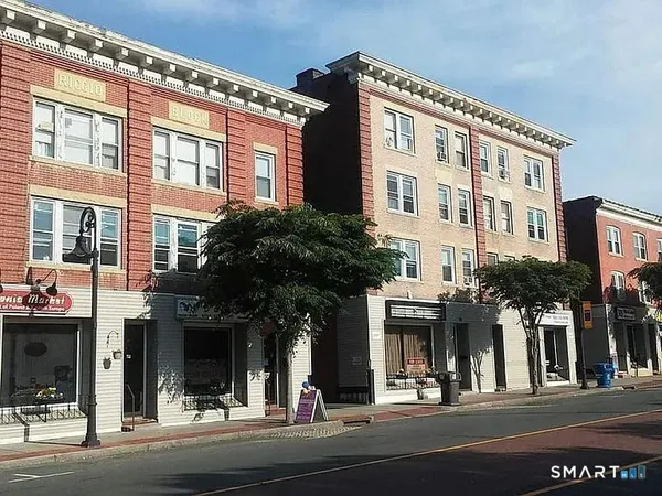 $1,295 | 411 North Main Street, Unit 5, Bristol, CT 06010