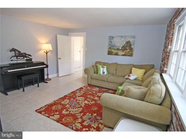 444 Clairemont Road Villanova, PA 19085 - Photo 9 of 25