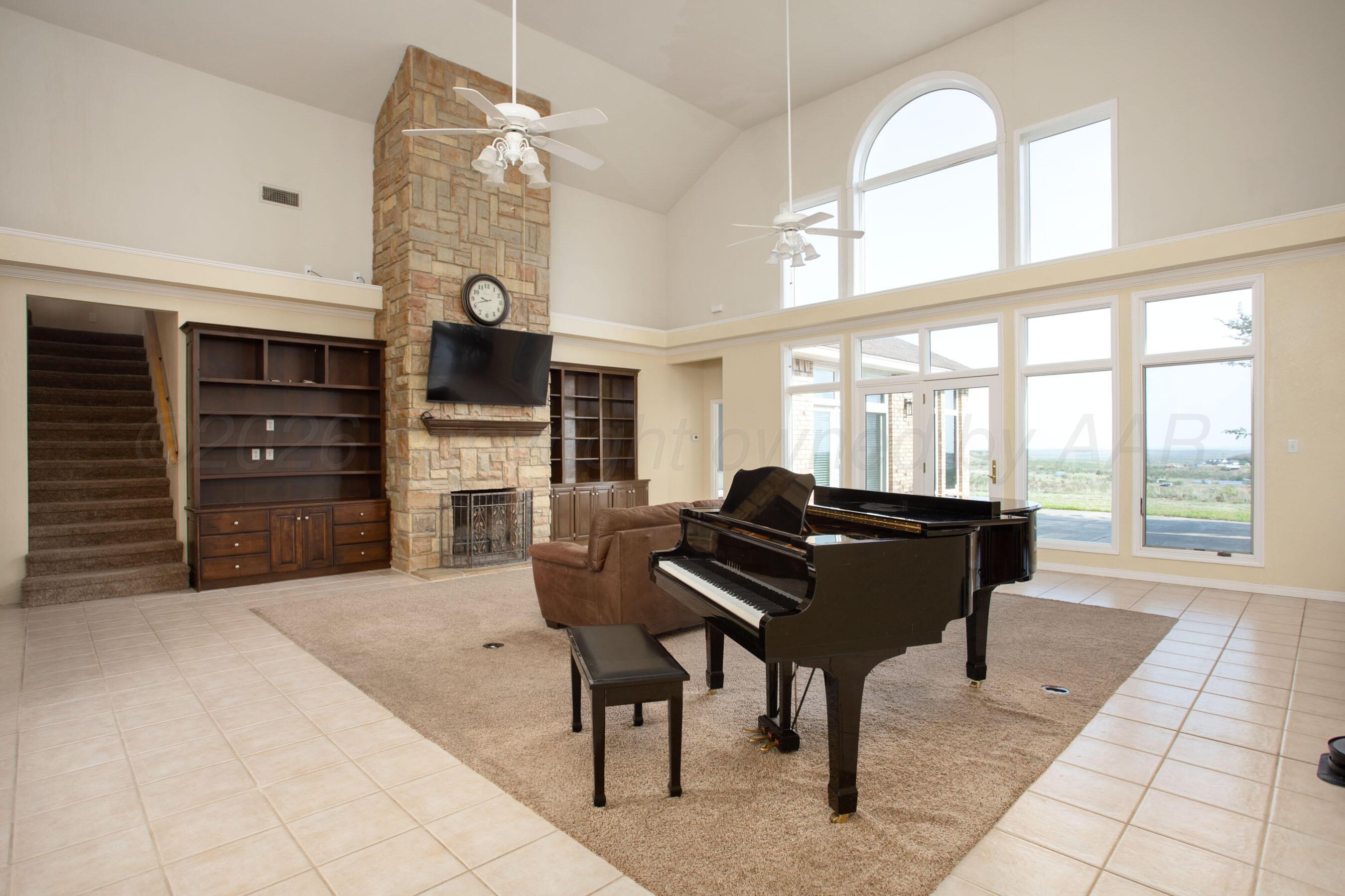 70 Stonebridge Gate Road Amarillo, TX 79124 - Photo 6 of 52 Family Room