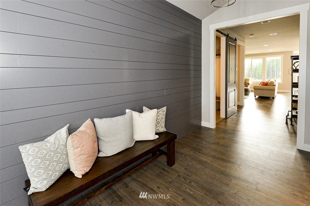 4880 Castleton Road Southwest Port Orchard, WA 98367 - Photo 2 of 25 Gallery Image 2