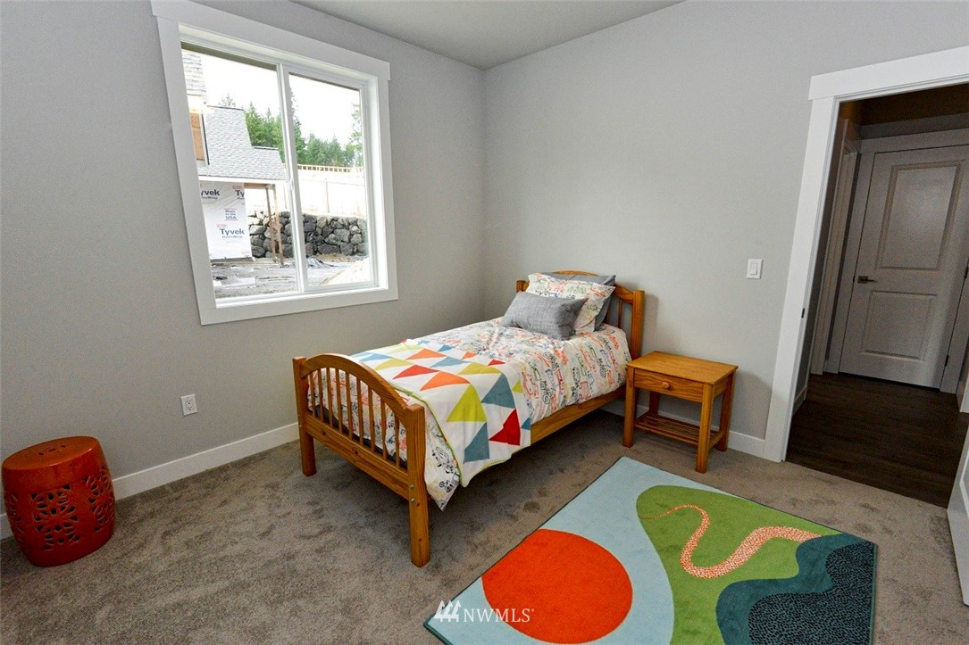 4880 Castleton Road Southwest Port Orchard, WA 98367 - Photo 5 of 25 Gallery Image 5