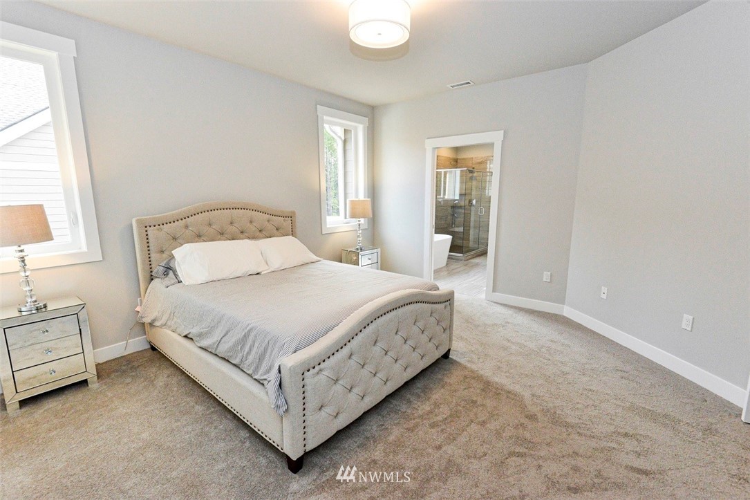 4880 Castleton Road Southwest Port Orchard, WA 98367 - Photo 10 of 25 Gallery Image 10