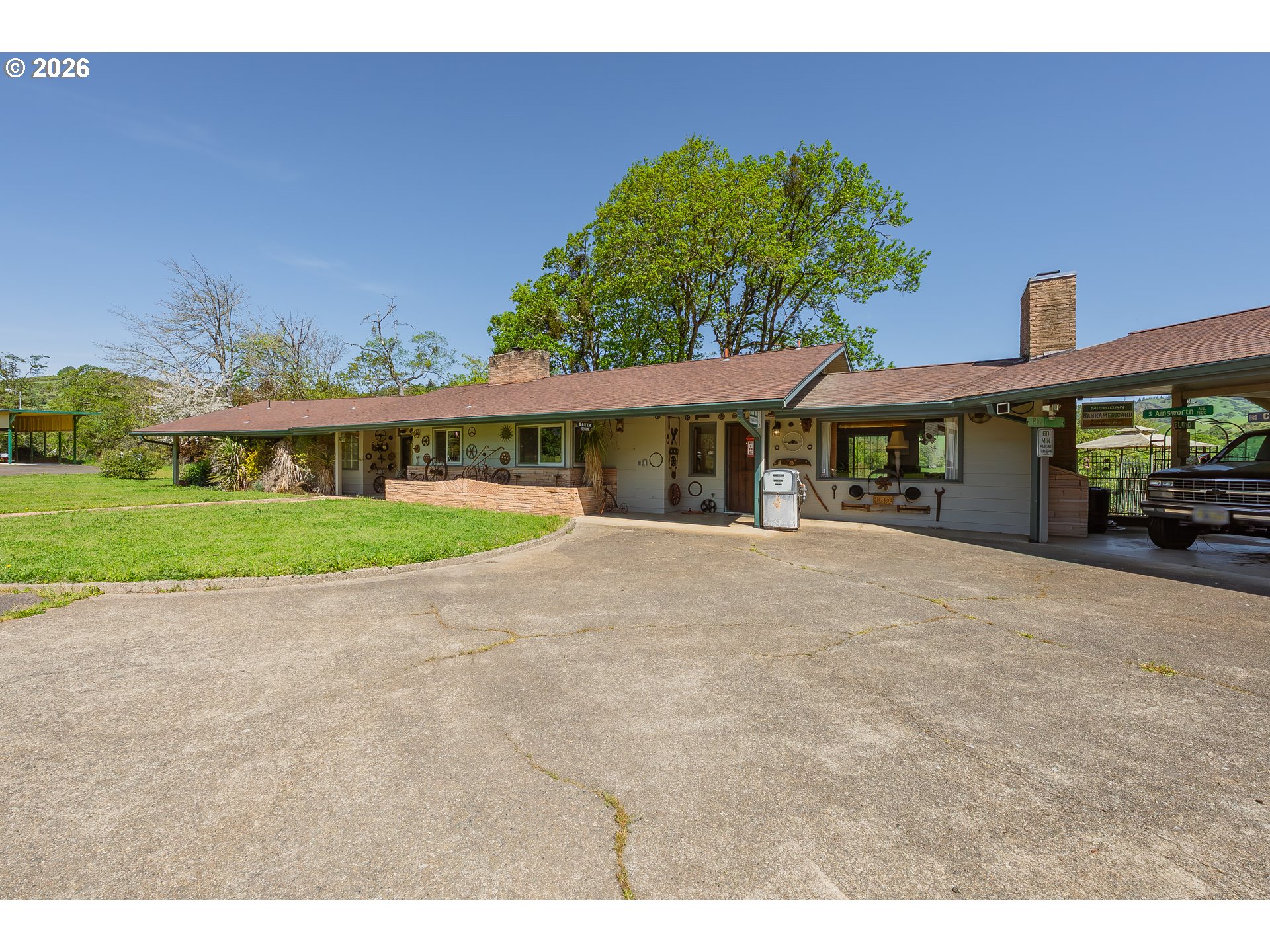 250 Ruckles Drive Myrtle Creek, OR 97457 - Photo 5 of 48