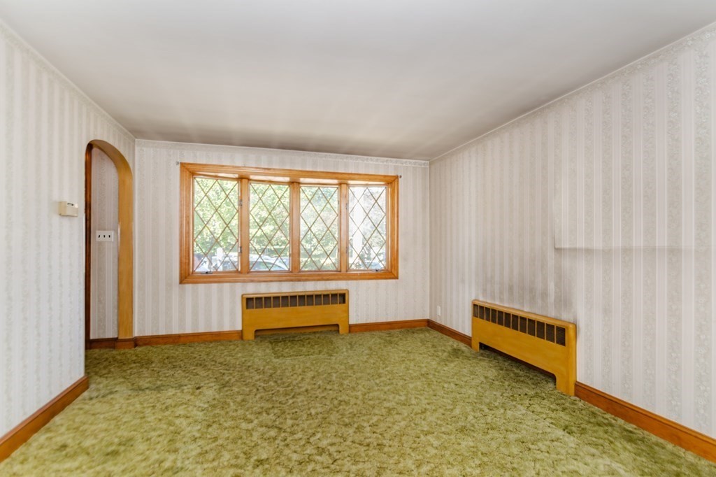 23 Winthrop Road Everett, MA 02149 - Photo 3 of 39 Gallery Image 3