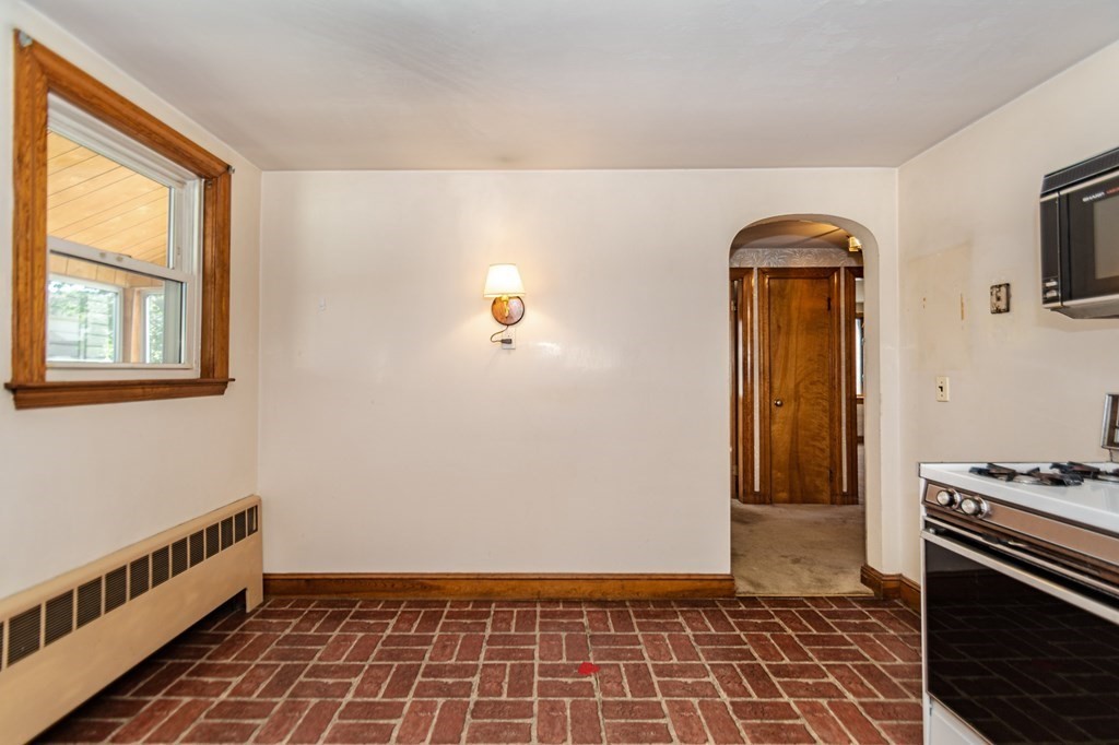 23 Winthrop Road Everett, MA 02149 - Photo 8 of 39 Gallery Image 8