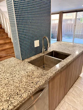 $3,200 | 833 Northwest 81st Terrace, Unit 8, Plantation, FL 33324