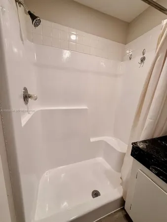 $3,200 | 833 Northwest 81st Terrace, Unit 8, Plantation, FL 33324