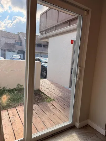 $3,200 | 833 Northwest 81st Terrace, Unit 8, Plantation, FL 33324