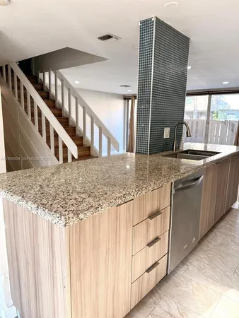 $3,200 | 833 Northwest 81st Terrace, Unit 8, Plantation, FL 33324