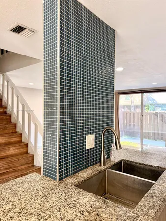 $3,200 | 833 Northwest 81st Terrace, Unit 8, Plantation, FL 33324