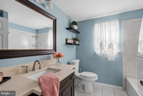 $460,000 | 1031 Putnam Place, Blackwood, NJ 08012
