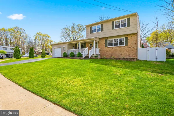 $460,000 | 1031 Putnam Place, Blackwood, NJ 08012