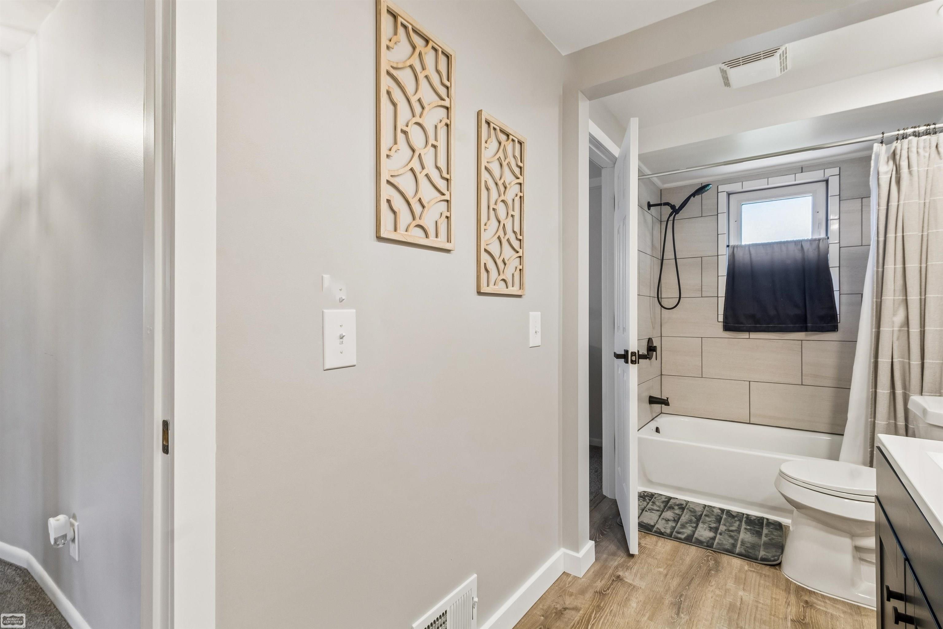 7253 Flamingo Road Algonac, MI 48001 - Photo 31 of 46