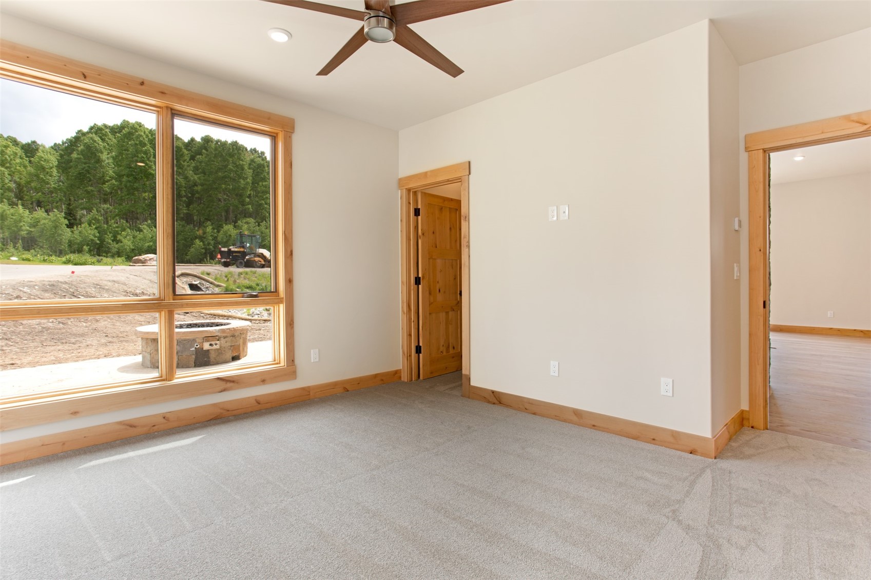 182 Vendette Road Silverthorne, CO 80498 - Photo 10 of 36 Primary bedroom with walk in closet