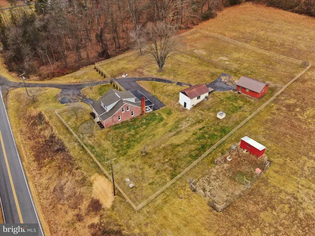 $315,000 | 14628 Hollow Road, Hancock, MD 21750