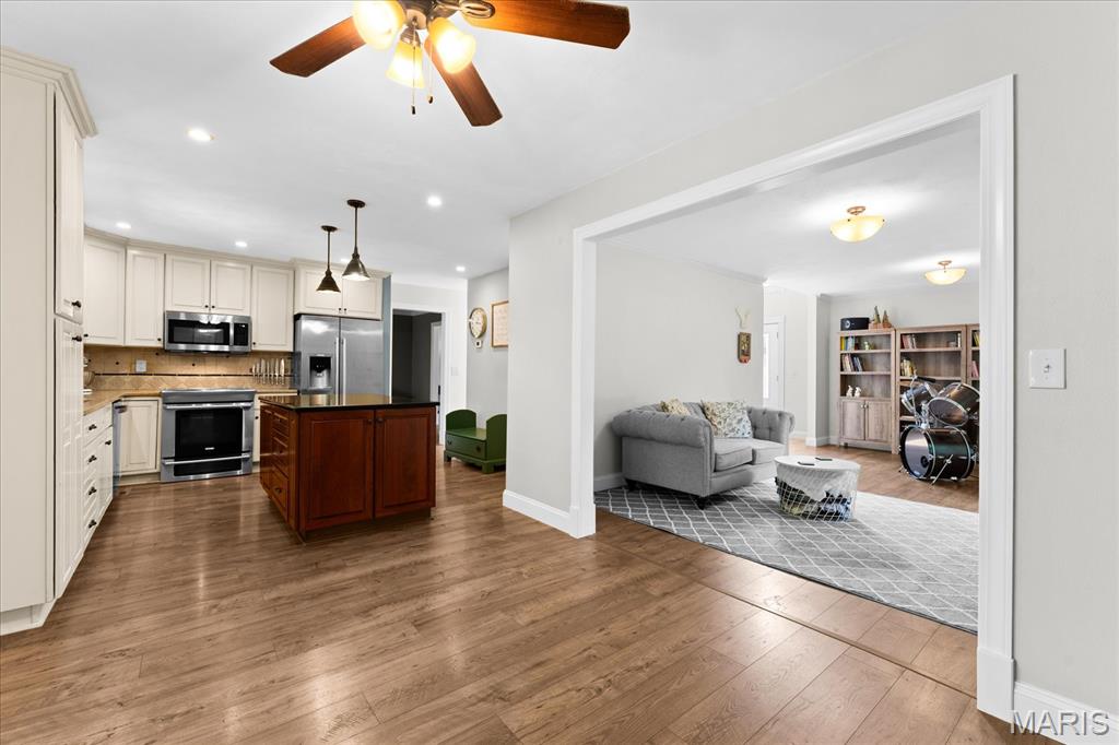 2019 Raintree Trail Collinsville, IL 62234 - Photo 17 of 60 Gallery Image 17