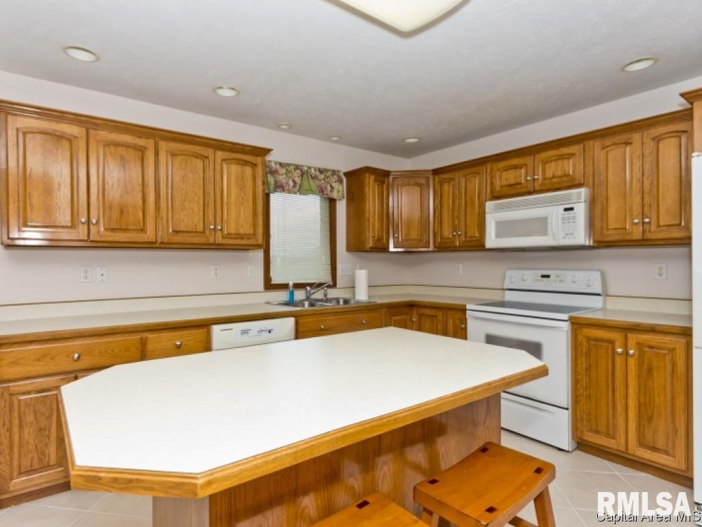 6117 Willow Springs Road Springfield, IL 62712 - Photo 15 of 29