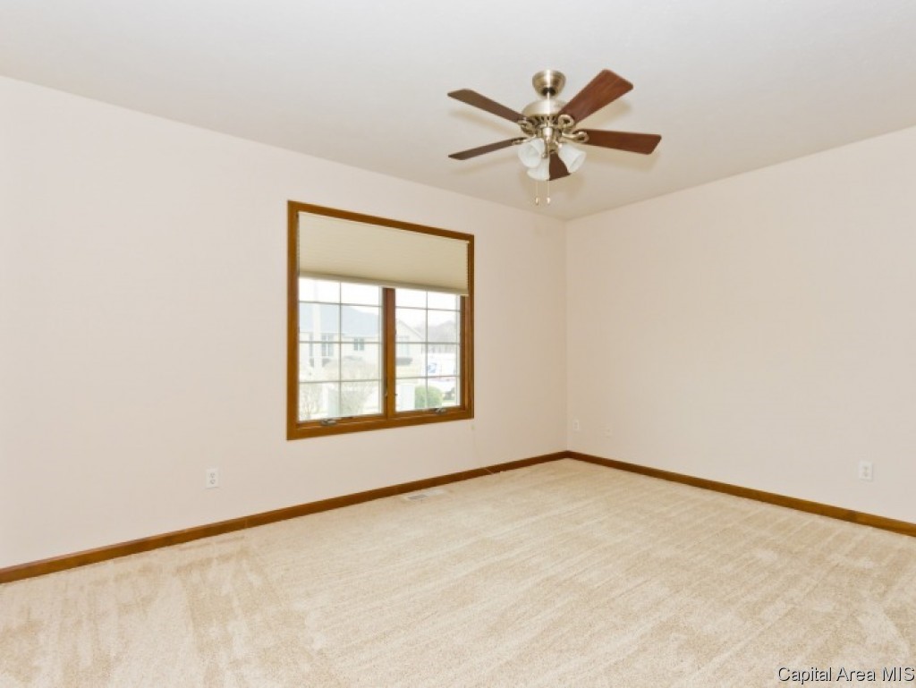 6117 Willow Springs Road Springfield, IL 62712 - Photo 20 of 29
