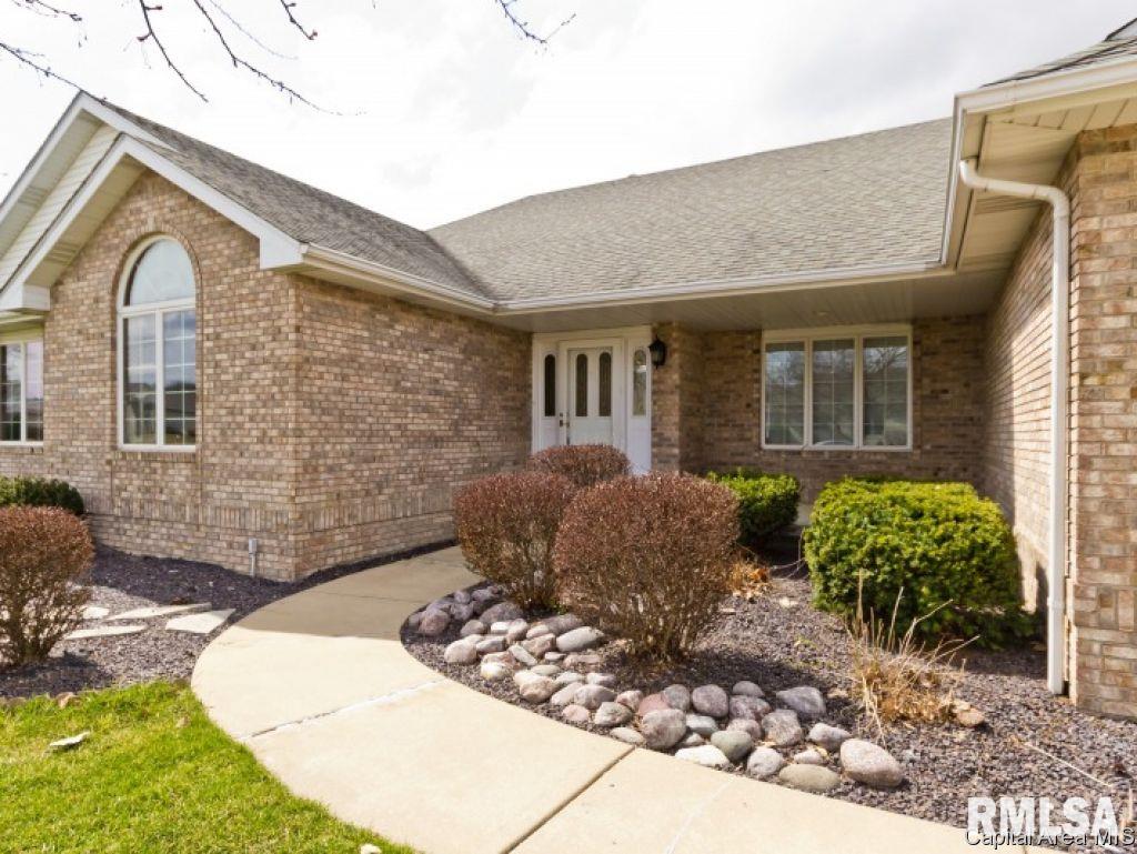 6117 Willow Springs Road Springfield, IL 62712 - Photo 3 of 29